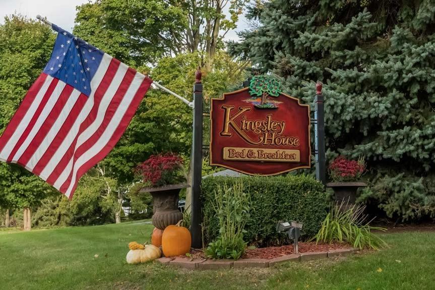 Kingsley House Bed & Breakfast - Full Home Fennville Exteriér fotografie