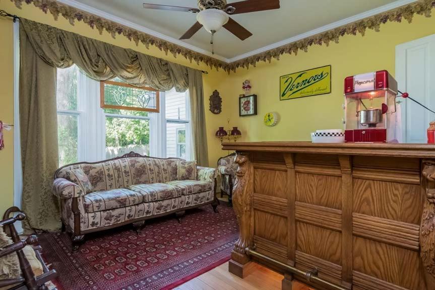 Kingsley House Bed & Breakfast - Full Home Fennville Exteriér fotografie