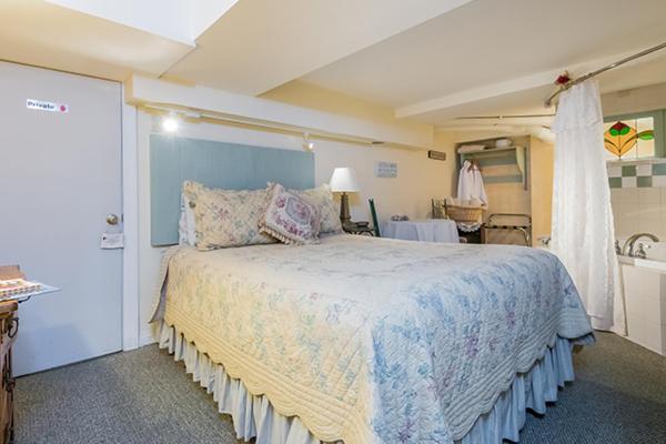Kingsley House Bed & Breakfast - Full Home Fennville Exteriér fotografie