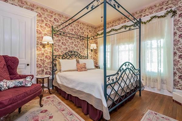 Kingsley House Bed & Breakfast - Full Home Fennville Exteriér fotografie